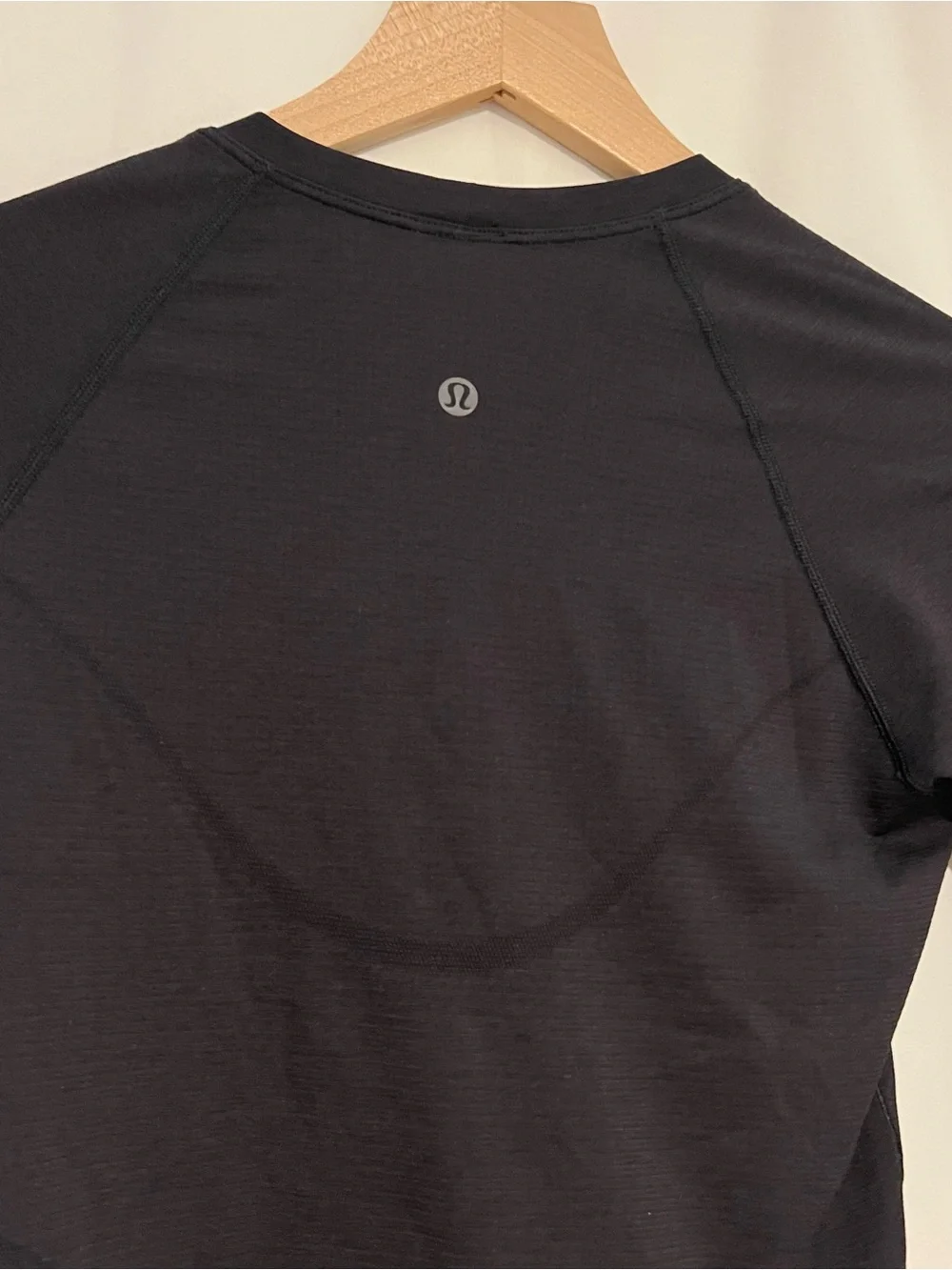 Lululemon Swiftly Tech Cropped Long Sleeve